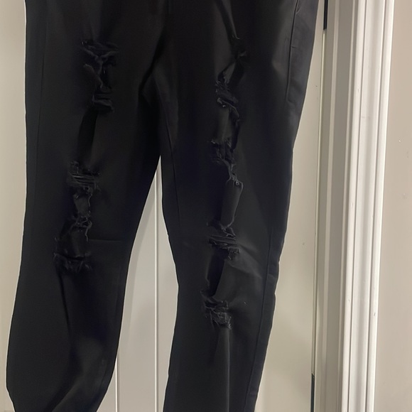 Torrid Bombshell Ripped Skinny Jeans 18R - Picture 2 of 6